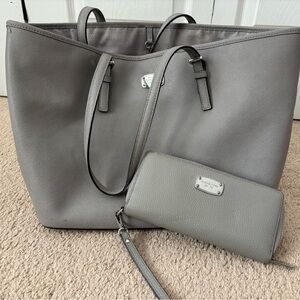 Michael Kors purse and wallet combo